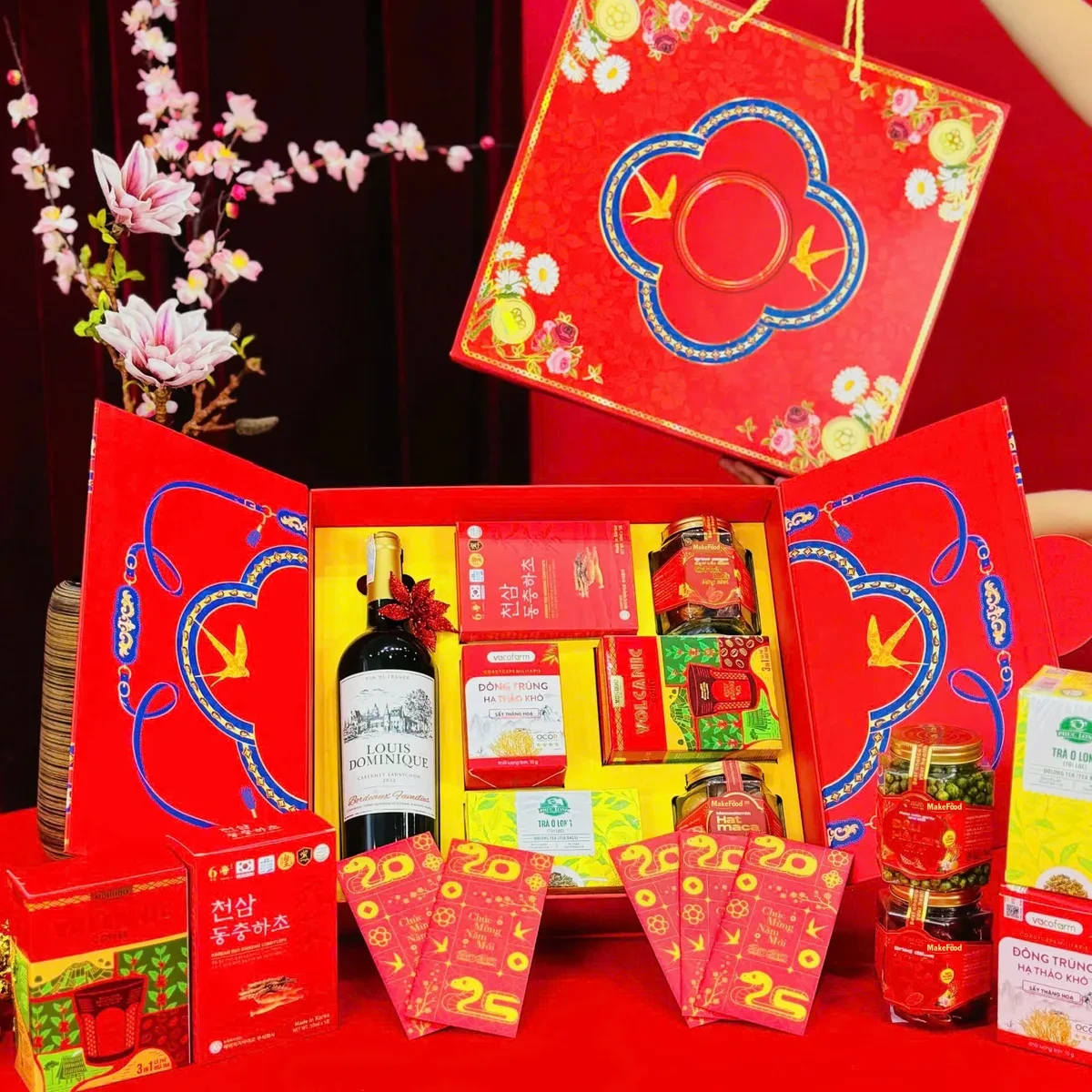 Quà Tết 2027 in logo doanh nghiệp